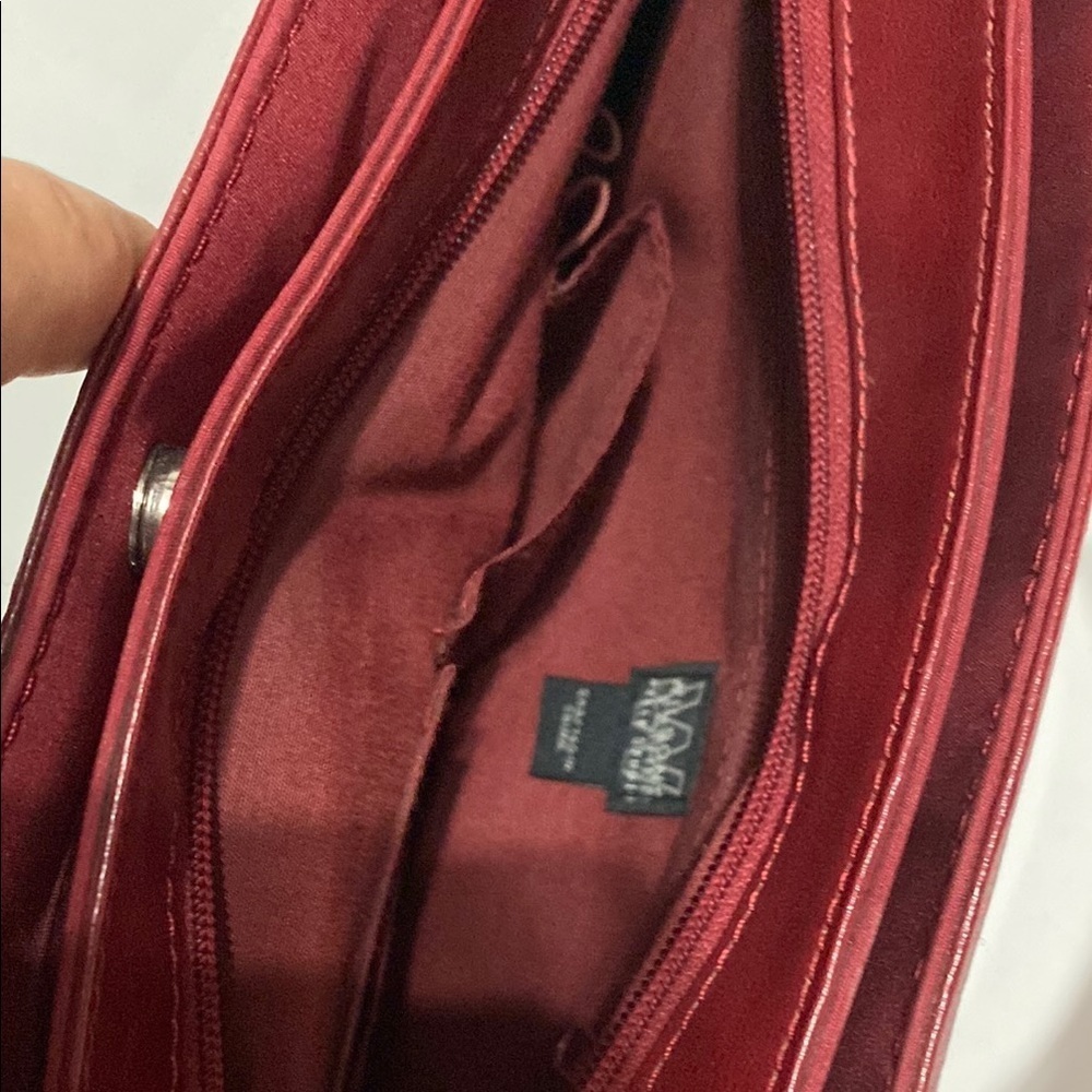 Wilsons Studio Pelle Burgundy Soft
Leather Elegant Leather Handbag - Picture 6 of 9